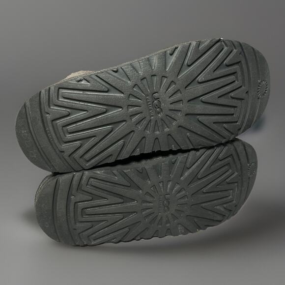 UGG Ellee Marylin Women Shearling Cuff Black 1001672 Shoes/Boots Size 6 - Picture 2 of 11